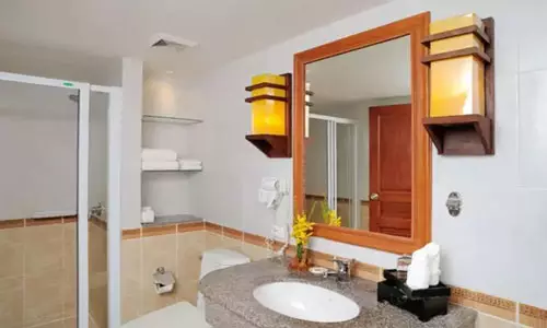 هتل بامنبوری ریزورت اند اسپا پوکت